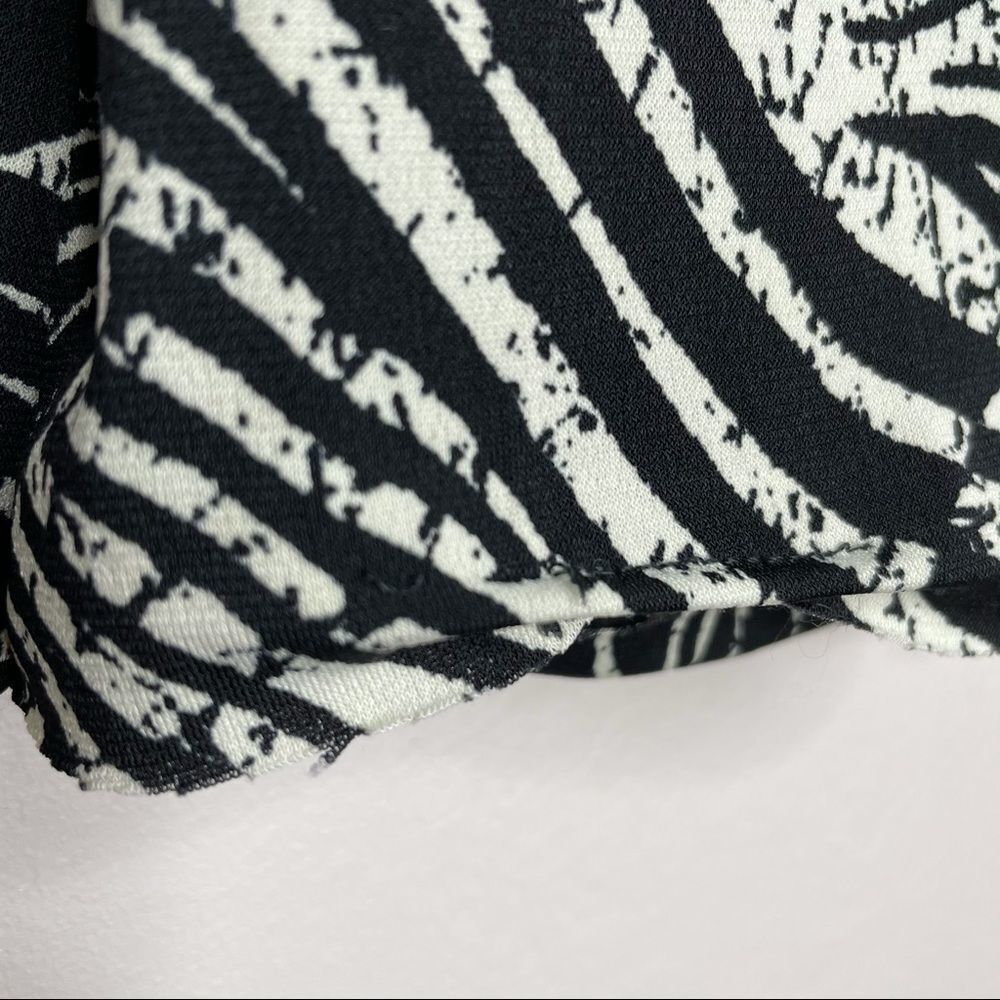 Linda Segal | VTG retro‎ vneck long sleeve blouse - Picture 7 of 7